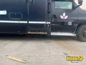 2001 E450 Mobile Hair Salon Truck Awning California Gas Engine for Sale