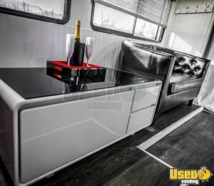 2001 E450 Mobile Hair Salon Truck Shore Power Cord California Gas Engine for Sale