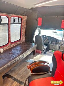 2001 E450 Mobile Hair Salon Truck Transmission - Automatic California for Sale