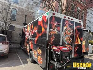 2001 E450 Pizza Food Truck Air Conditioning Pennsylvania Gas Engine for Sale