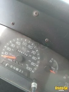 2001 E450 Pizza Food Truck Electrical Outlets Pennsylvania Gas Engine for Sale