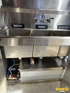 2001 E450 Pizza Food Truck Prep Station Cooler Pennsylvania Gas Engine for Sale