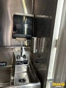 2001 E450 Pizza Food Truck Slide-top Cooler Pennsylvania Gas Engine for Sale