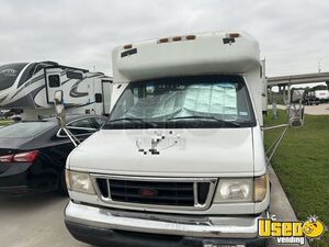 2001 E450 Snowball Truck Concession Window Texas Gas Engine for Sale