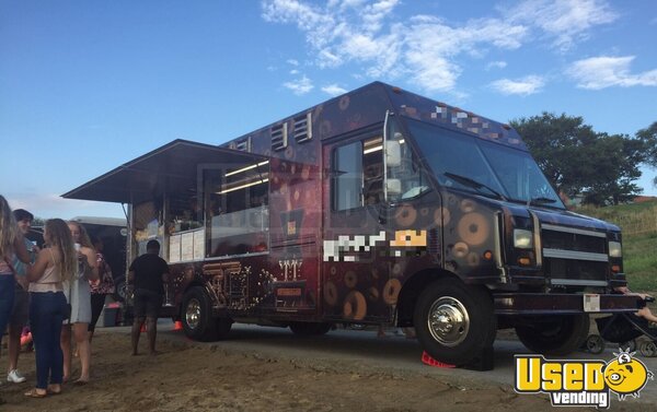 2001 E450 Utilimaster Step Van Donut And Dessert Truck All-purpose Food Truck Ohio Gas Engine for Sale