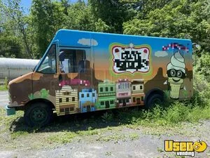 2001 Ford E450 Ice Cream Concession Truck Mobile Vending Unit for Sale in Pennsylvania!