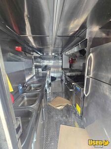 2001 Ecoline All-purpose Food Truck Diamond Plated Aluminum Flooring Ontario Gas Engine for Sale