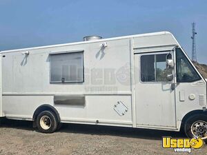 2001 16' Ford Econoline All-Purpose Food Truck with Fire Suppression System for Sale in Ontario!