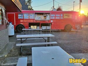 2001 Food Truck All-purpose Food Truck Air Conditioning Oregon Diesel Engine for Sale