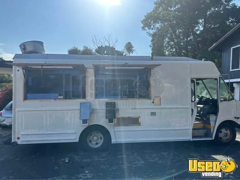 2001 Food Truck All-purpose Food Truck California Diesel Engine for Sale