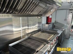 2001 Food Truck All-purpose Food Truck Diamond Plated Aluminum Flooring Minnesota Diesel Engine for Sale