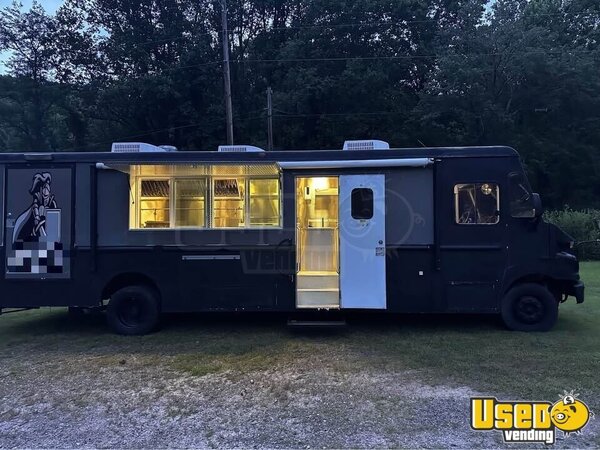 2001 Food Truck All-purpose Food Truck North Carolina Diesel Engine for Sale