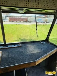 2001 Food Truck All-purpose Food Truck Prep Station Cooler Georgia Diesel Engine for Sale