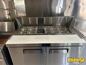 2001 Food Truck All-purpose Food Truck Prep Station Cooler North Carolina Diesel Engine for Sale