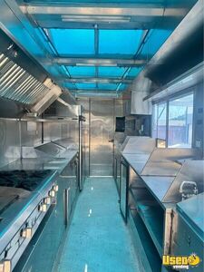 2001 Food Truck All-purpose Food Truck Stainless Steel Wall Covers California Diesel Engine for Sale