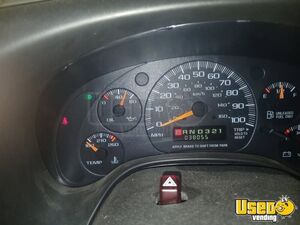 2001 Food Truck All-purpose Food Truck Upright Freezer West Virginia Gas Engine for Sale