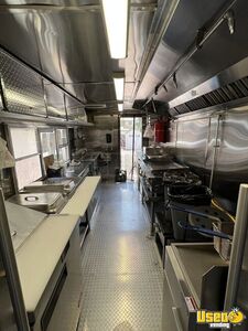 2001 Grumman Olson Step Van Kitchen Food Truck All-purpose Food Truck Diamond Plated Aluminum Flooring Nevada Gas Engine for Sale
