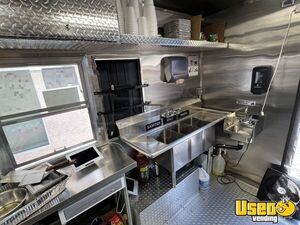 2001 Grumman Olson Step Van Kitchen Food Truck All-purpose Food Truck Microwave Nevada Gas Engine for Sale