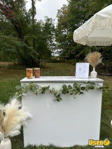 2001 Horse Trailer Beverage - Coffee Trailer Electrical Outlets Ohio for Sale