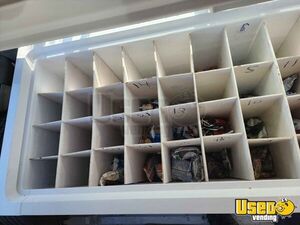 2001 Ice Cream Truck Ice Cream Truck Electrical Outlets California Gas Engine for Sale