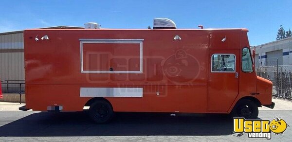 2001 Kitchen Food Truck All-purpose Food Truck California Gas Engine for Sale