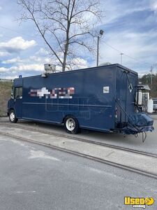 2001 Kitchen Food Truck All-purpose Food Truck Concession Window North Carolina Diesel Engine for Sale