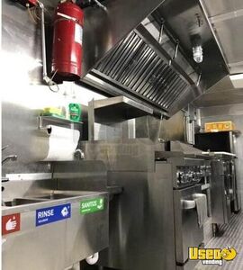 2001 Kitchen Food Truck All-purpose Food Truck Deep Freezer Florida Diesel Engine for Sale