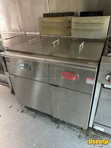 2001 Kitchen Food Truck All-purpose Food Truck Exterior Customer Counter Florida Diesel Engine for Sale