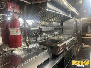 2001 Kitchen Food Truck All-purpose Food Truck Prep Station Cooler New Jersey Diesel Engine for Sale