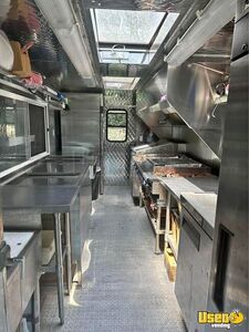 2001 Kitchen Food Truck All-purpose Food Truck Propane Tank Florida Diesel Engine for Sale
