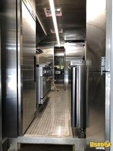 2001 Kitchen Food Truck All-purpose Food Truck Reach-in Upright Cooler Ohio Diesel Engine for Sale