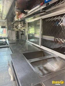 2001 Kitchen Food Truck All-purpose Food Truck Shore Power Cord Florida Diesel Engine for Sale