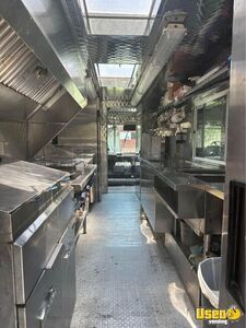 2001 Kitchen Food Truck All-purpose Food Truck Stainless Steel Wall Covers Florida Diesel Engine for Sale