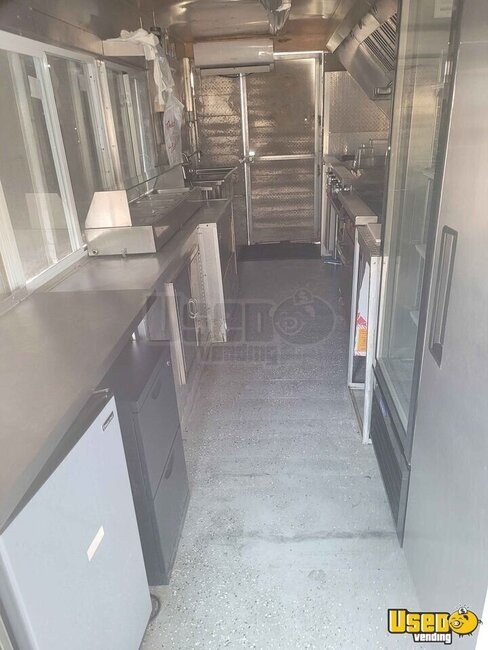 2001 Kitchen Food Truck With Bathroom All-purpose Food Truck Concession Window Florida Diesel Engine for Sale