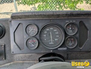 2001 Mt45 All-purpose Food Truck Diamond Plated Aluminum Flooring Colorado Diesel Engine for Sale
