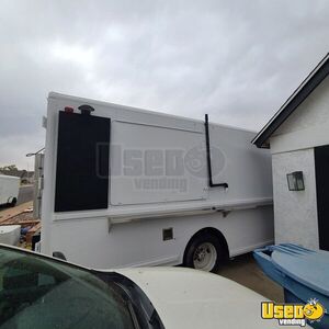 2001 Mt45 All-purpose Food Truck Floor Drains Arizona Diesel Engine for Sale