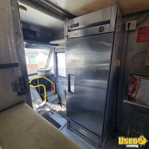 2001 Mt45 All-purpose Food Truck Pro Fire Suppression System Arizona Diesel Engine for Sale