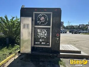 2001 Mt45 All-purpose Food Truck Stainless Steel Wall Covers Florida Diesel Engine for Sale