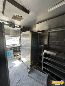 2001 Mt45 Bakery Food Truck Bakery Food Truck Interior Lighting New York Diesel Engine for Sale