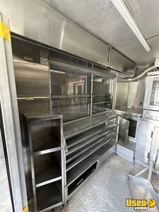 2001 Mt45 Bakery Food Truck Bakery Food Truck Refrigerator New York Diesel Engine for Sale