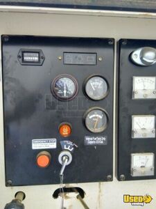 2001 Mt45 Bakery Food Truck Exhaust Hood Alberta Diesel Engine for Sale