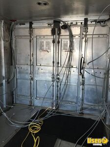 2001 Mt45 Bakery Food Truck Pro Fire Suppression System Alberta Diesel Engine for Sale
