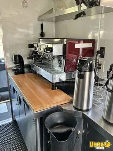 2001 Mt45 Coffee & Beverage Truck Diamond Plated Aluminum Flooring Florida Diesel Engine for Sale