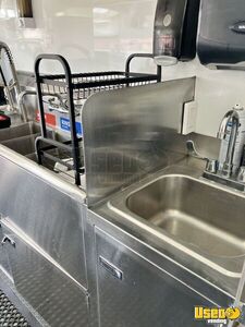2001 Mt45 Coffee & Beverage Truck Stainless Steel Wall Covers Florida Diesel Engine for Sale