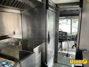 2001 Mt45 Kitchen Food Truck All-purpose Food Truck Stovetop Michigan Diesel Engine for Sale
