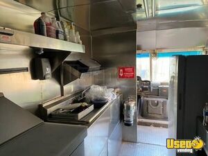 2001 Mt45 Stepvan Kitchen Food Truck All-purpose Food Truck Deep Freezer Texas Diesel Engine for Sale