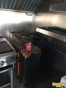 2001 Mt45 Stepvan Kitchen Food Truck All-purpose Food Truck Prep Station Cooler Texas Diesel Engine for Sale