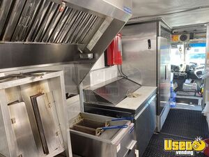 2001 Mt55 All-purpose Food Truck Floor Drains Nevada Diesel Engine for Sale