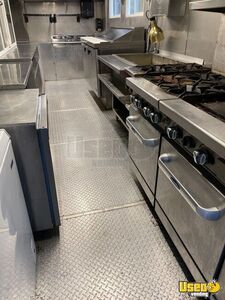 2001 Mt55 Kitchen Food Truck All-purpose Food Truck Diamond Plated Aluminum Flooring Wisconsin for Sale
