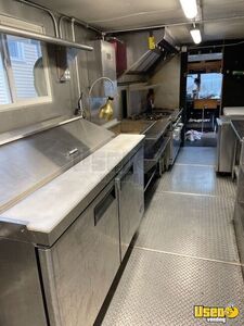 2001 Mt55 Kitchen Food Truck All-purpose Food Truck Floor Drains Wisconsin for Sale